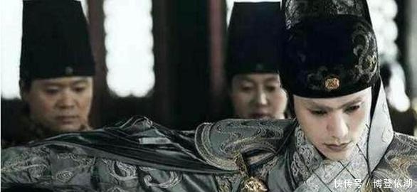 还要|历史上太监那么坏，为什么皇帝还要重用他们呢？