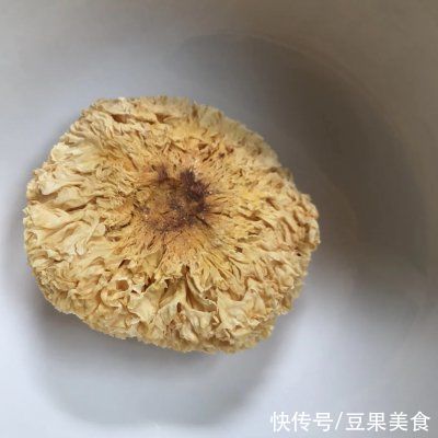 益胃|我家做养生路上的红枣银耳汤就用这个方法，解馋又营养