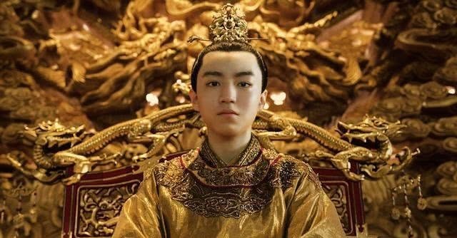 皇族|皇族生育能力低的朝代,不仅没有皇子争位,还要到处找继承人