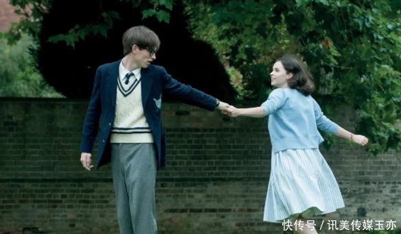 抗争 《万物理论》顽强抗争命运,最终成就伟人