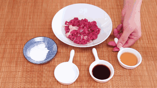 炒牛肉不够嫩滑?99% 的人都败在这一步上