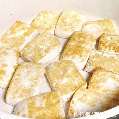 香煎豆腐~简单食材变成超级下饭菜