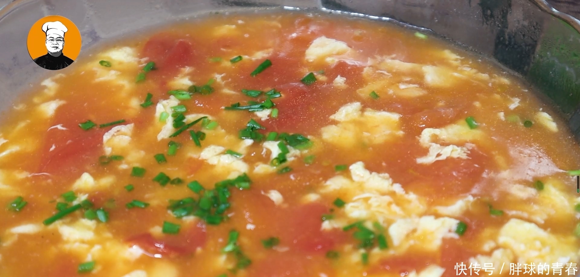 番茄蛋汤好喝有诀窍,饭店大厨教你小窍门,蛋花漂亮又美味