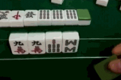 |搞笑GIF:鱼儿咬了口鱼食,乌龟不淡定了