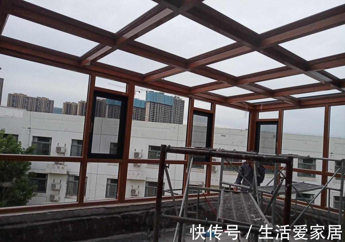 遮阳布|一楼别折腾装阳光房,直接换这种棚,通风遮阳效果好还能一键开合