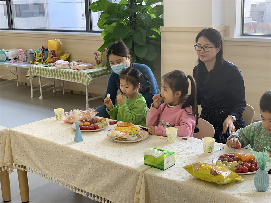 百合幼教集团|历下区百合幼教集团开展主题家长座谈会