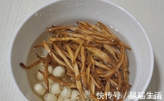 莲子|失眠不要放过这道汤，隔三差五吃，体质变好，一觉睡到大天亮