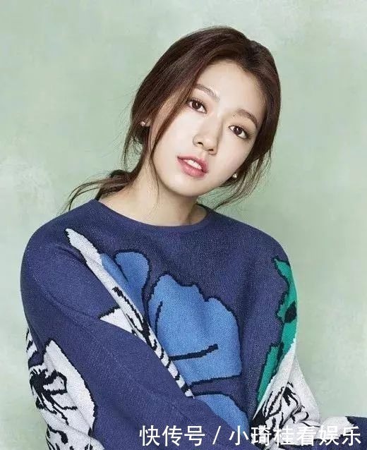 发色|脸型不好的女生,不建议留以下3种发型,显脸大不说,还容易土气