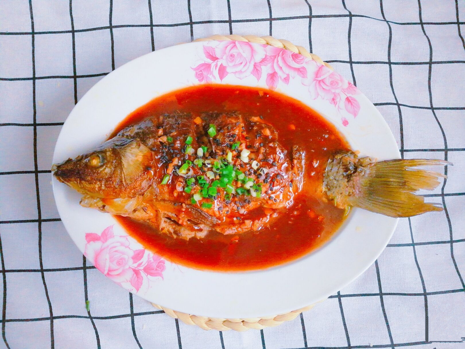 请朋友到家吃饭,3个人吃6道菜,4荤2素,朋友吃完直接不说话了!