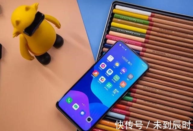 前置挖孔镜头|最便宜骁龙888旗舰机:12+256GB已跳水到2799元,性价比颇高