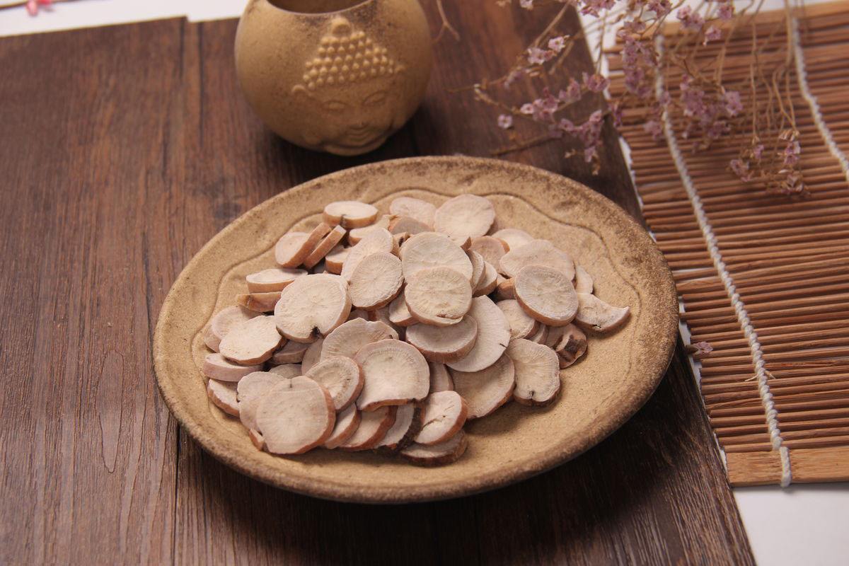 舒筋活血|一碗“养筋汤”8味药、舒筋活血,送给天下腿脚不便的人!