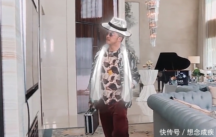 同樣是鑒寶專家,沙溢像二流子,李晨像業務員,蔡徐坤?霸道總裁