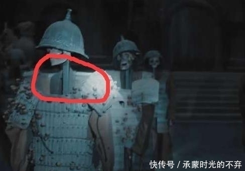 |搞笑又尴尬的穿帮,看一次笑一次,网友:导演脑洞太大了