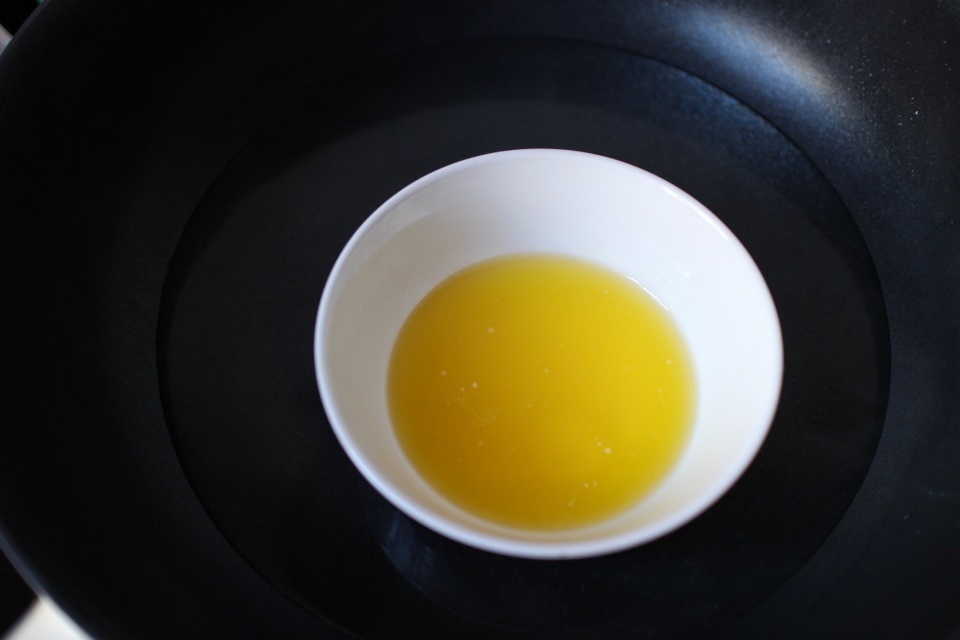 此款小蛋糕好吃又好看,比蛋糕店的香多了,没想到做法竟如此简单