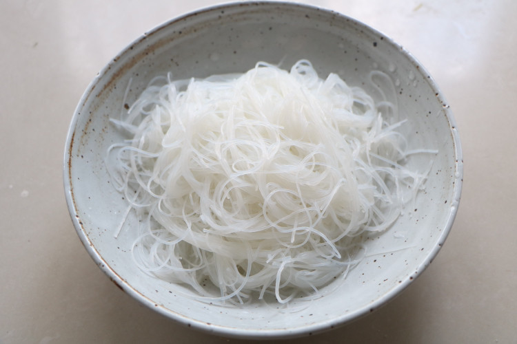 女儿就馋这道菜，三天两头吵着要吃，贵点没事，比肉营养