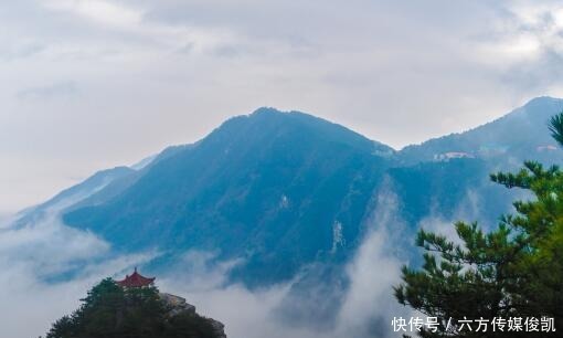 瀑布|11月20日庐山现入冬首场瀑布云景观