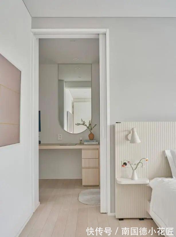 书桌|坚守自己的装修准则：简装为主，7个细节，再多住20年仍是经典