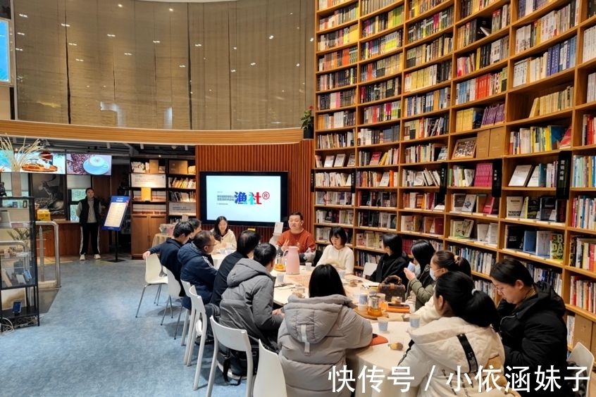 图书馆@实体经营如何拥抱新媒体?这很河南X渔社图书馆,对话陌悉创始人