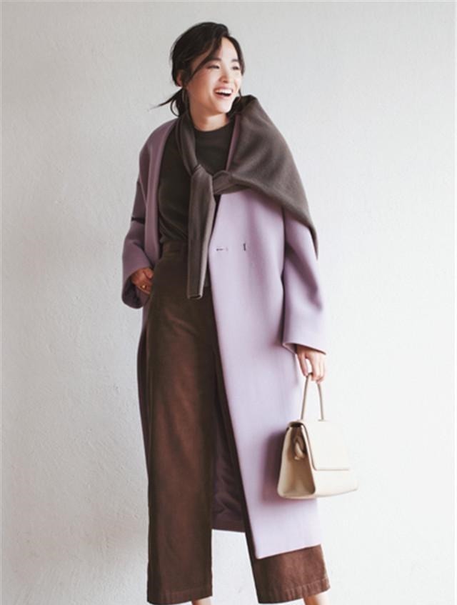 烟熏 秋冬第一件大衣,有棕色、米色、藏青色,还有漂亮的烟熏色!