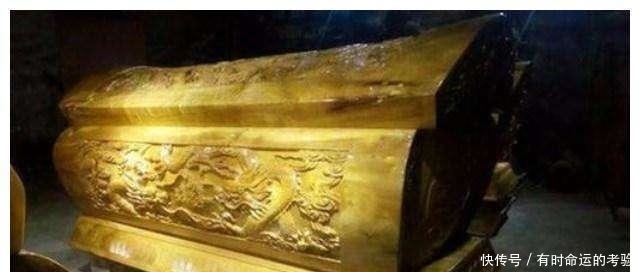 古人为何说“宁试他人棺,莫穿他人鞋”?穿别人鞋子会有何后果?