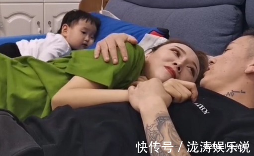 夫妇|“超腻歪夫妇”合伙套路娃火了,有纹身也没用,干不过穿尿不湿的