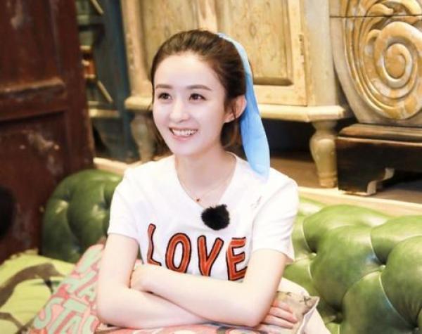 黄晓明|赵丽颖在《中餐厅》主动拉客,内在的修养和温柔的语气你不得不服