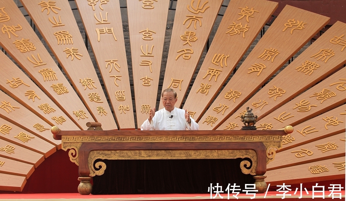 道家#如果让你用一句话总结《道德经》的精髓,你会用哪一句?为什么?