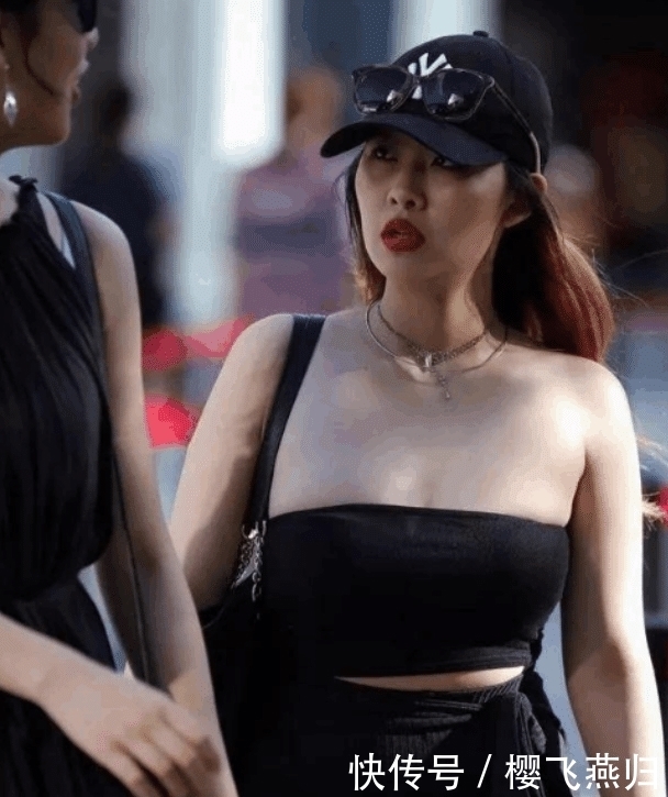 街拍: 越是成熟的女人, 魅力反而不减