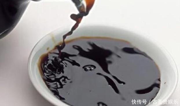 食醋加点“此物”,头晕手麻不见,颈椎病和肩周炎也悄悄溜走了