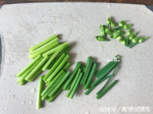 黑木耳|炒个木耳，噼噼啪啪响，锅要炸了一样，只需一个小窍门，就能解决