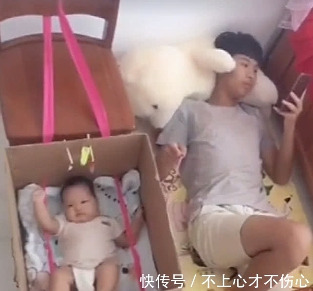 宝妈|小舅舅在家带孩子，发明带孩子神器，妈妈看到后笑喷了