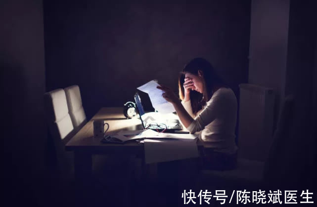 视力|3个信号发出预警,血脂已超过“警戒线”!做好4事,血脂稳稳的