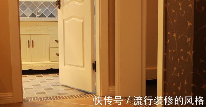 老师傅|小户型地板砖是否要贴过门砖？老师傅说了大实话，很庆幸没吃亏