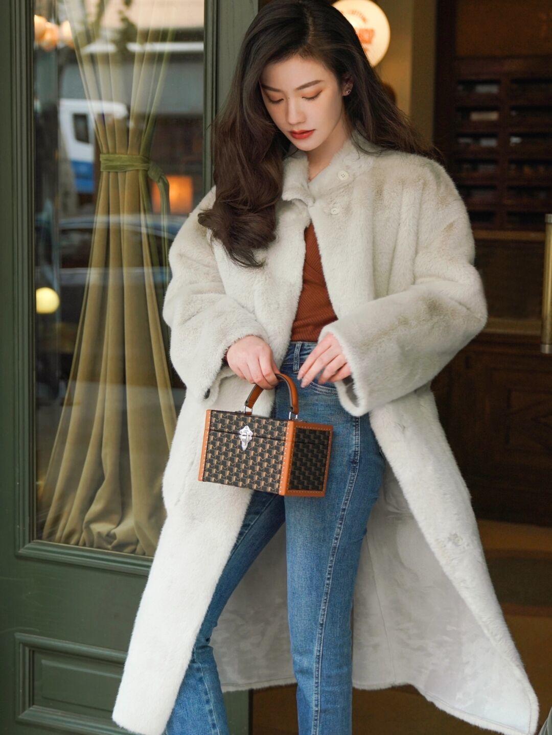 大衣 冬天只会穿黑白棕?试一试牛油果的配色,让你美翻这个冬季!