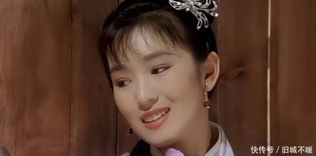 秋香比唐伯虎大20岁,还是金陵官妓头牌,被誉为“女中才子”!