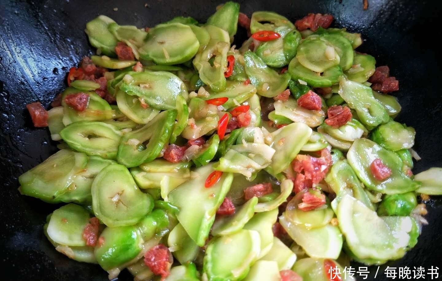 这菜是南方人的最爱,遇见就买,钙是鸡蛋的5倍,4月再不吃就老了