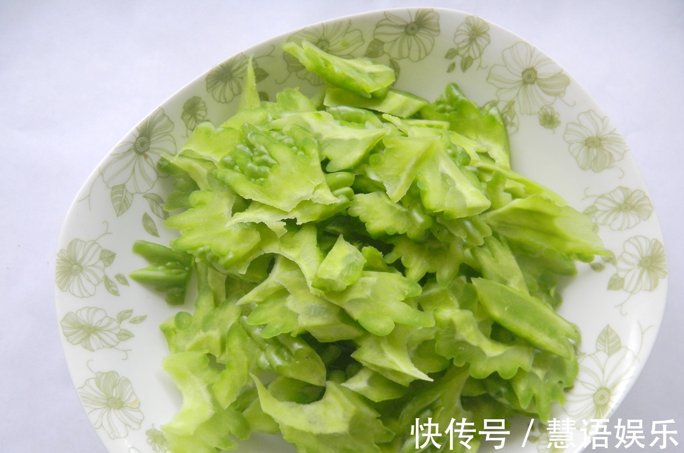 降血糖|此菜糖尿病人要多吃,被称为植物胰岛素,解毒降血糖,现在吃不晚