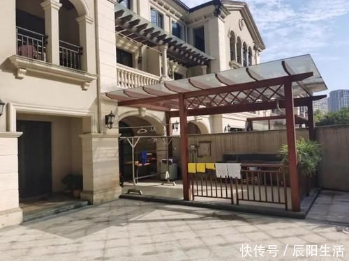 税费|高颜值别墅降价200万起拍,地理条件十分优越