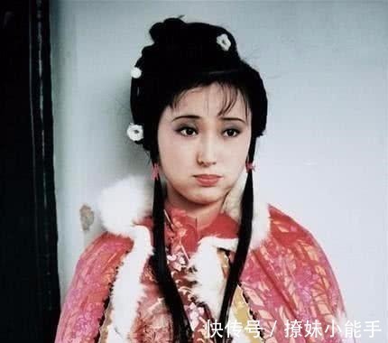 宝钗#《红楼梦》元妃省亲时, 看到黛玉为什么会翻白眼这一点是关键!