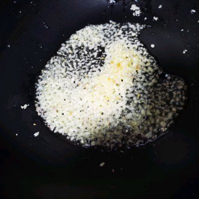 养生|秋季滋补养生，怎能少的了蒜蓉粉丝蒸背虾