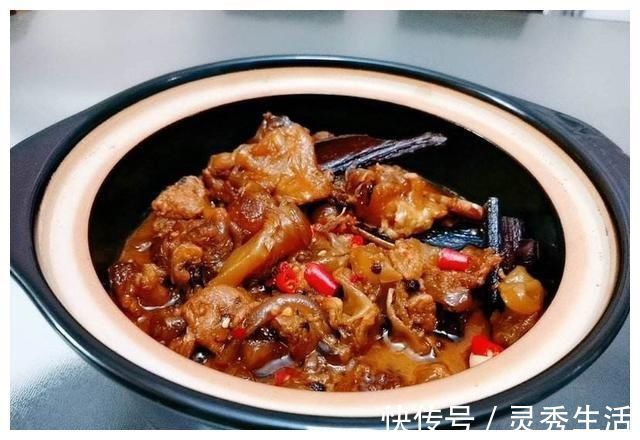 非常解馋的家常菜,好吃简单,省时又省力,个把钟即可上桌