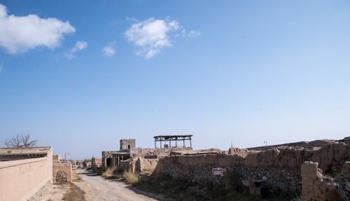 孤城|这座古城曾是显赫的军事要塞，现只有10户人家，一到晚上静的可怕