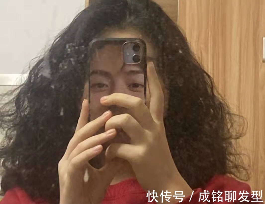 发质|头发烫炸毛,而且干枯毛躁怎么办?这四种方法可改善发质恢复美感