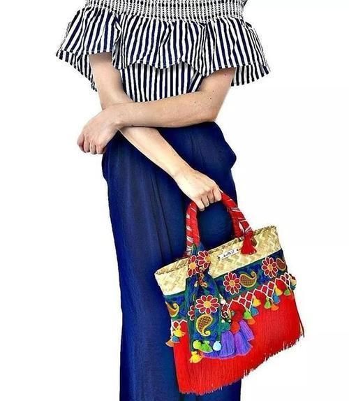 再丑的包包都能用流苏拯救,闲置旧包这样改造,比新买的还美