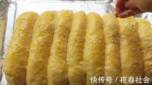 蛋黄液|免揉面包懒人做法,不用揉面,不揉手套膜,出炉柔软又拉丝,真香
