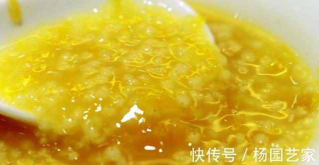 米粥|5种“经典”小米粥做法,加点配料,熬出的米粥更营养,更香浓!