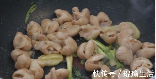 猪大肠这样做实在太香了,我家隔三差五就吃一次,比红烧肉还解馋