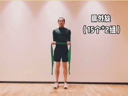 动作|完美三角肌如何训练这几个动作，轻松练出完美三角肌