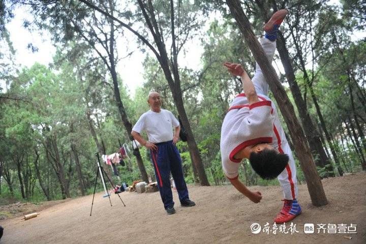 隐于山林间！马鞍山上的济南摔跤场|拾光| 马连