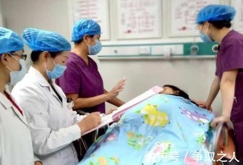 流产|25岁妈妈怀孕7个月引产,看到胎儿的那一刻,她彻底沉默了